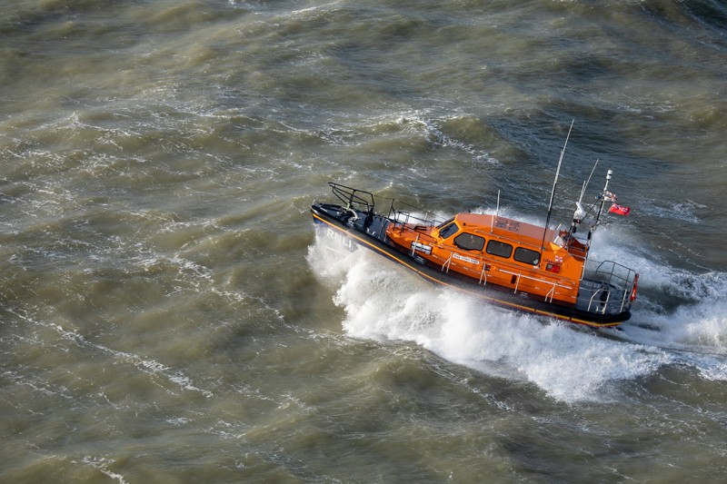 Shannon class lifeboat 2 - in the water